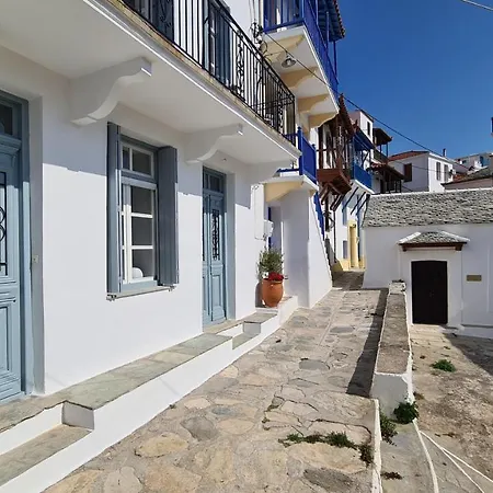 Townhouse Christos